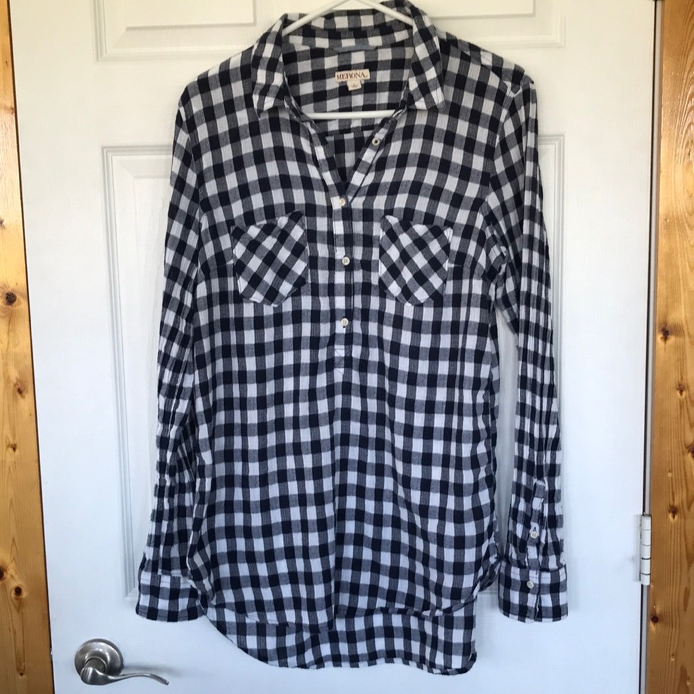🎉 Merona navy blue and white checkered top large🎉